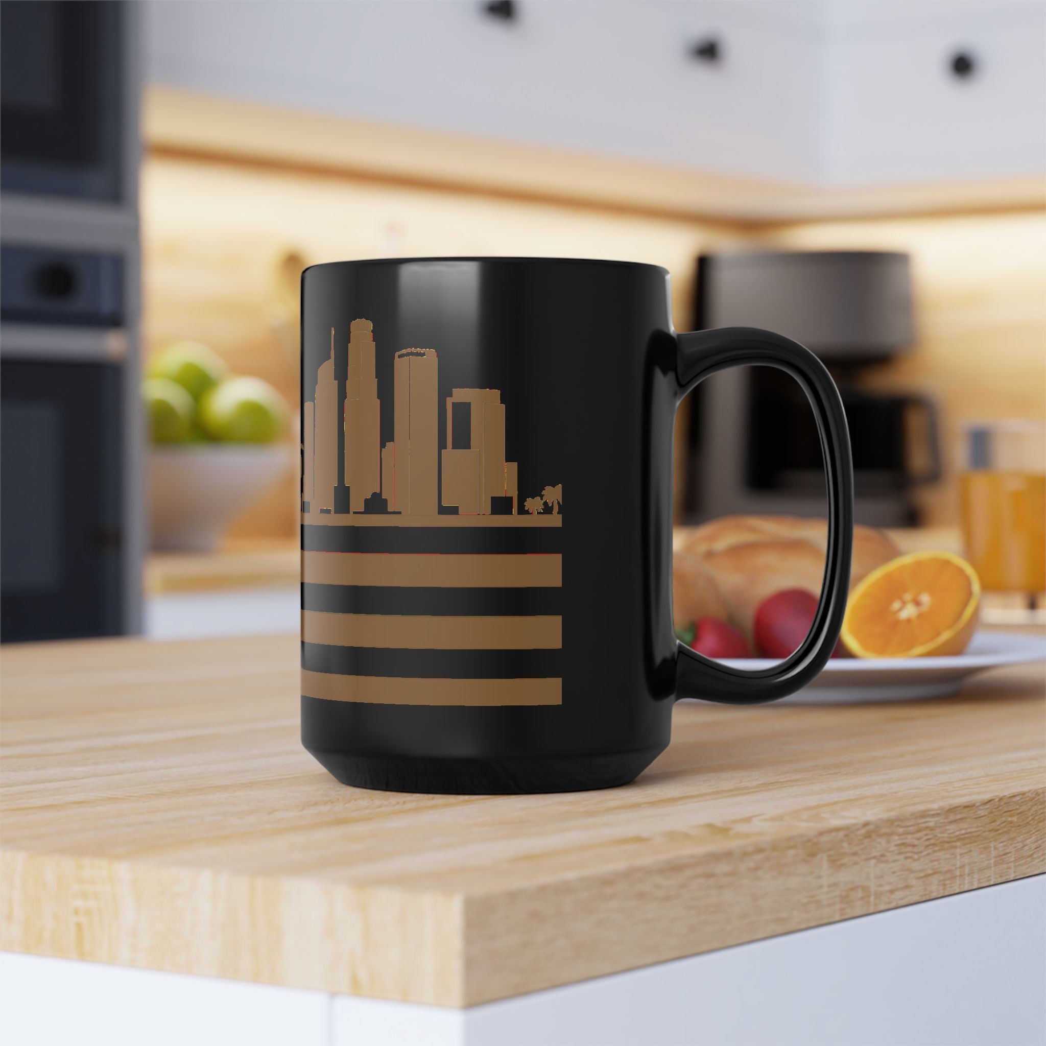 Los Angeles Skyline Flag Mug — Black & Gold Cityscape Coffee Cup