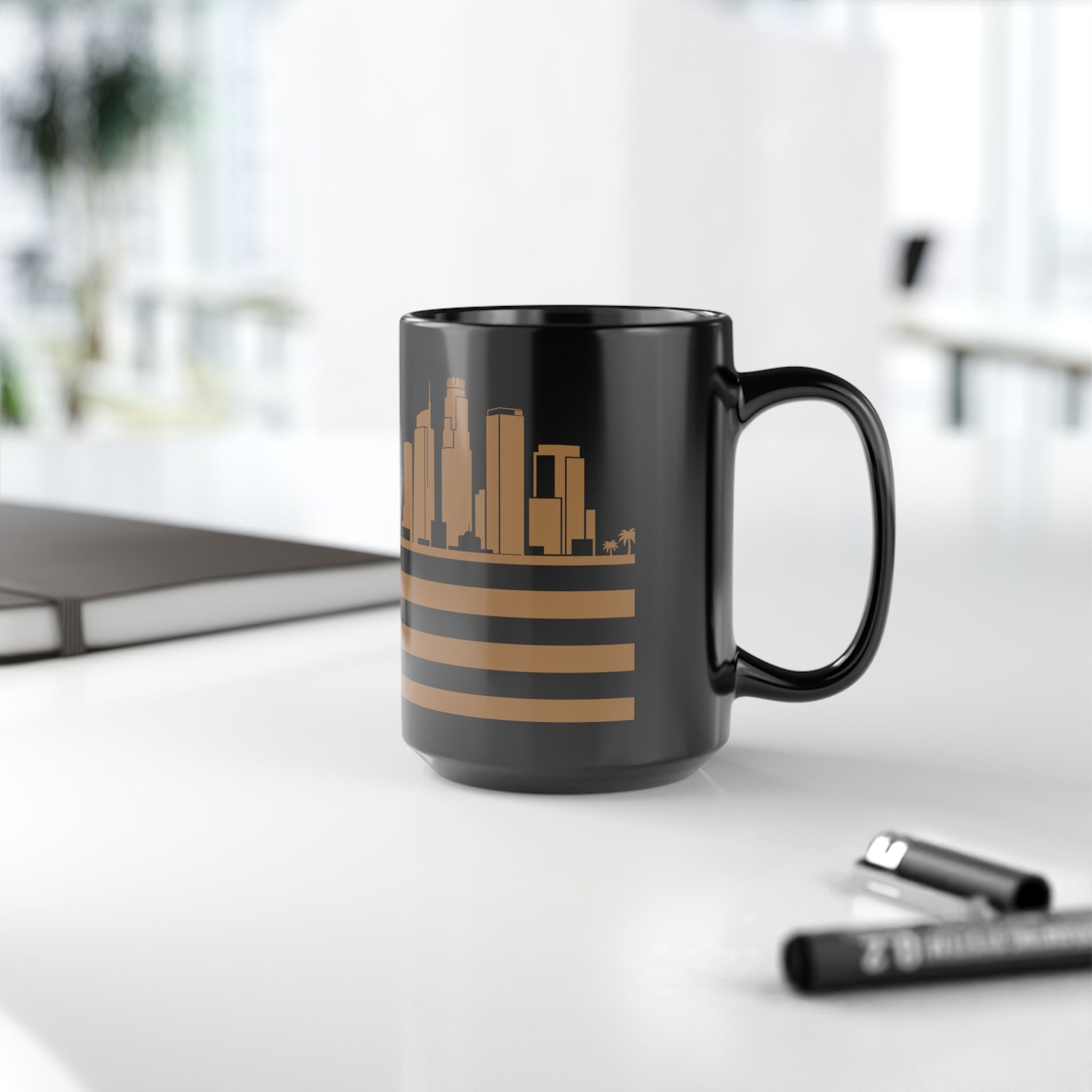 Los Angeles Skyline Flag Mug — Black & Gold Cityscape Coffee Cup